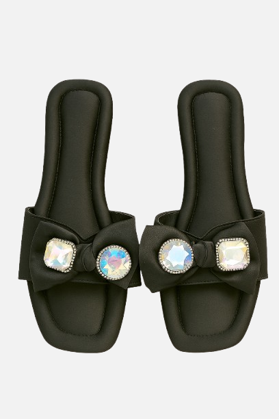 Elegant Black Ruched Slide with Iridescent Gem